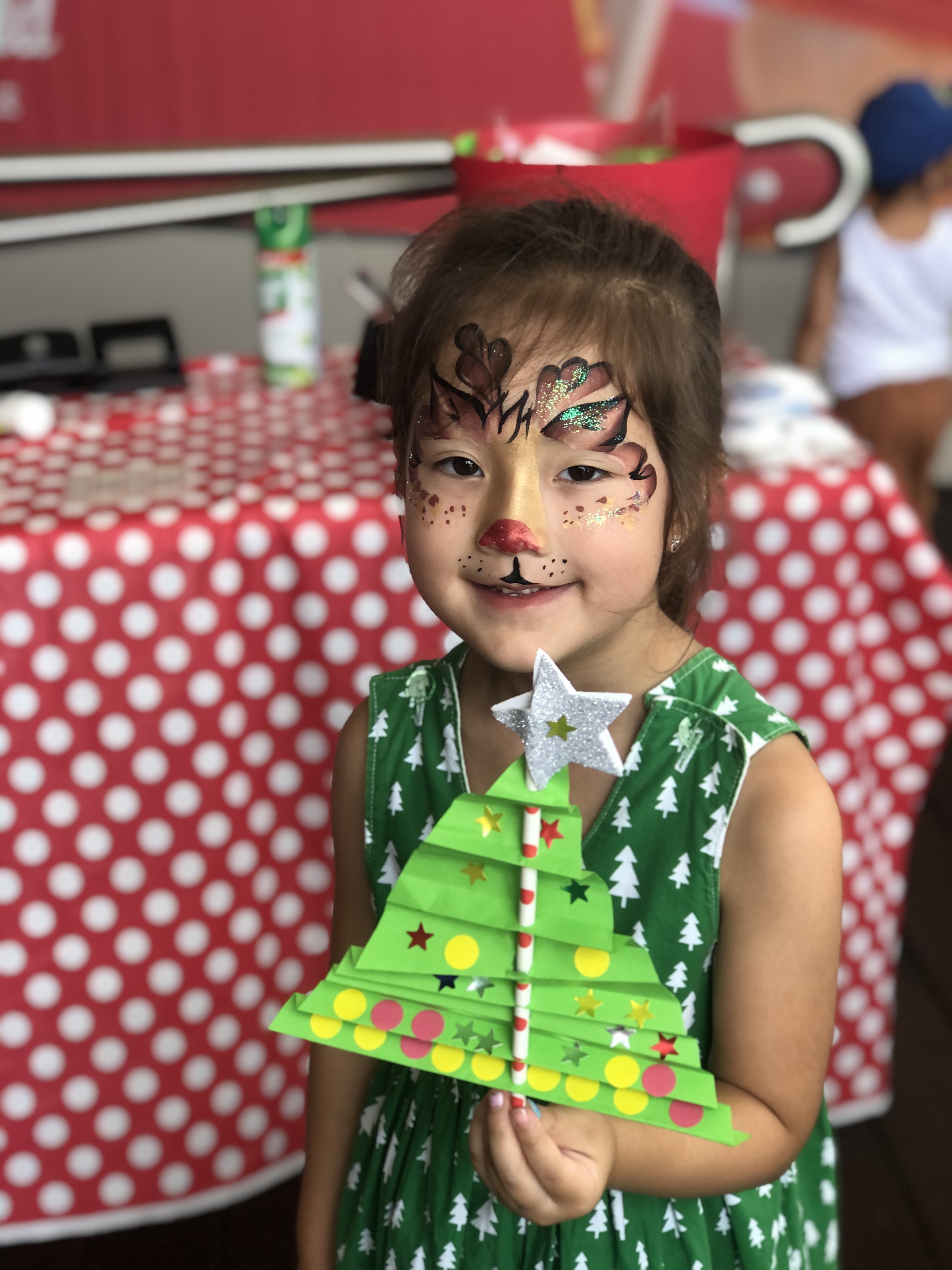 Free Christmas Craft for Kids at Westfield Helensvale